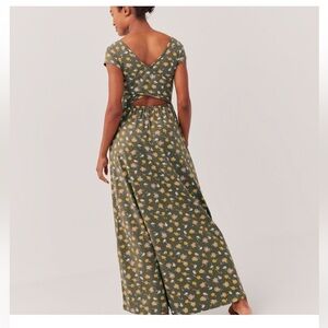 Women's Pact Tossed Floral Green Fit & Flare Crossback Maxi Dress XL